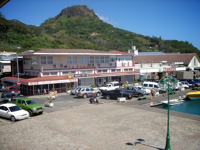 raiatea uturoa
